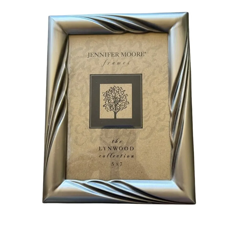 Jennifer Moore Frames Silver Tone Picture Frame 5X7 Lynwood Collection Decor